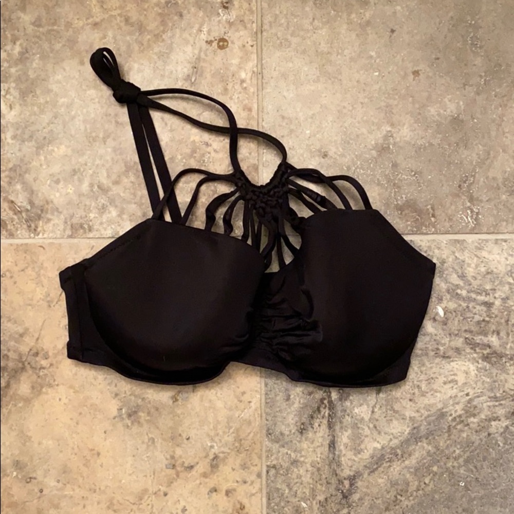 Black bikini top